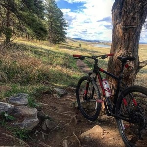 2018 Trek Marlin 7 Black and Red