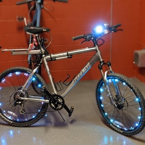 Trek 4300 Silver, gray or bare metal