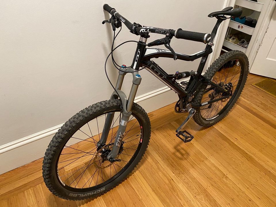 2012 GT Bicycles Sensor 2.0