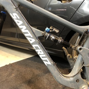 2018 Santa Cruz Hightower LT Silver, gray or bare metal