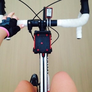 2012 Specialized Roubaix Black, Red, and White