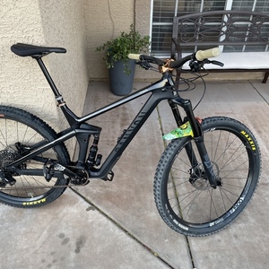 2020 Canyon bicycles Strive Black