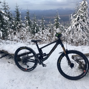 2022 Santa Cruz Bronson V3 Brown and Black