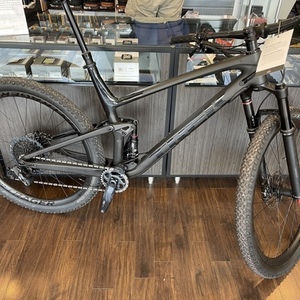Trek Black