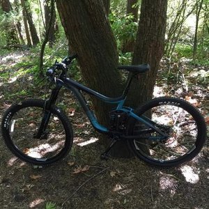 2015 Giant Reign 27.5 2 Black and Green