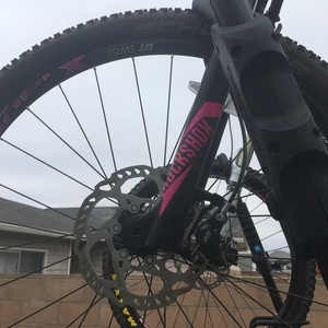2017 Fuji SLM 27.5 2.1 Silver, gray or bare metal, Pink, and Blue