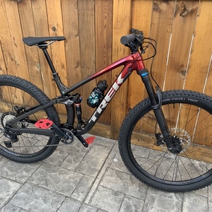 2021 Trek Fuel EX 8 Red and Black