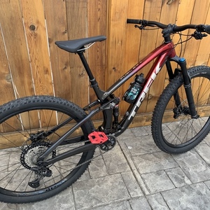 2021 Trek Fuel EX 8 Red and Black