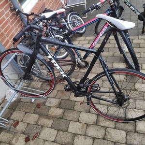 Trek Black