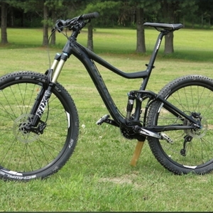 2014 Giant Trance 27.5 1 Silver, gray or bare metal