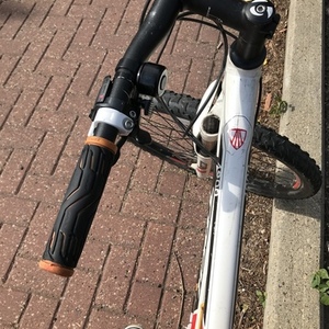 2012 Trek 4900 Disc White, Red, and Black