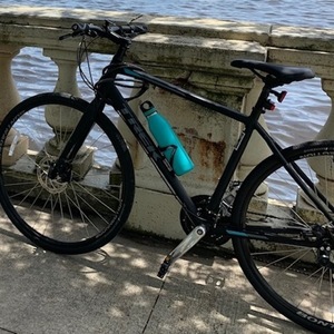 2018 Trek FX 2 DISC Black