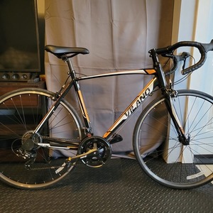 2020 Vilano Shadow 3.0 Road Bike Black and Orange