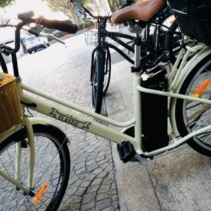 2021 Nakto Classic Electric Cruiser, 26" - 250 W... White