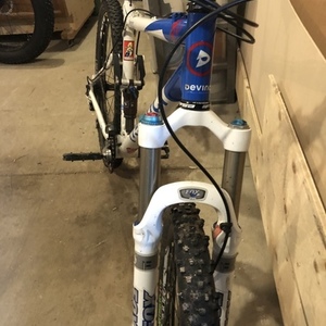 Devinci Moonracer White
