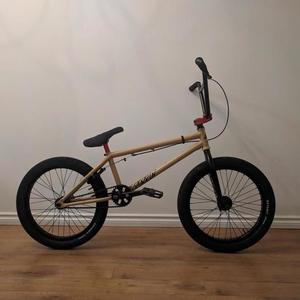 2017 Federal Perrin Yellow or Gold and Black