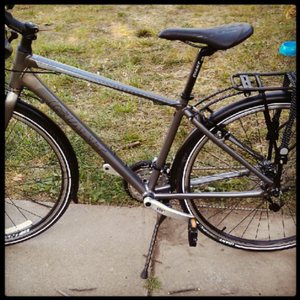 2012 Giant Escape City Black and Silver, gray or bare metal