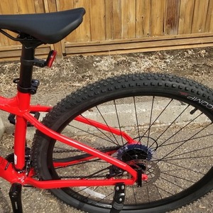 2021 Trek Marlin 6 Red