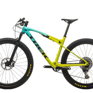2020 Trek Supercaliber 9.8 Yellow or Gold
