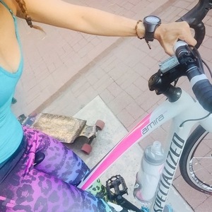 2015 Specialized Amira Silver or Gray and Pink