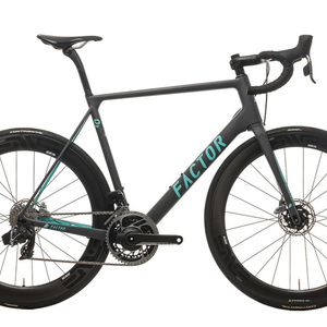 2018 Factor O2 Silver, gray or bare metal