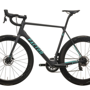 2018 Factor O2 Silver, gray or bare metal