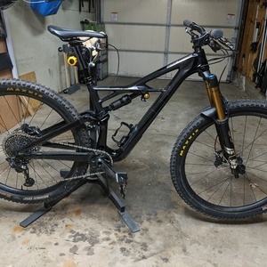 2018 Specialized Enduro Pro 29/6Fattie Black and Green
