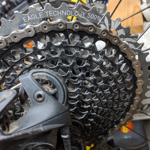 2018 Specialized Enduro Pro 29/6Fattie Black and Green