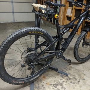 2018 Specialized Enduro Pro 29/6Fattie Black and Green