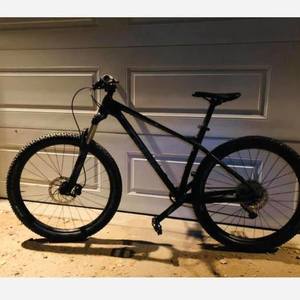 Trek Black