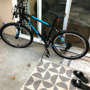 Trek 820 Black and Blue