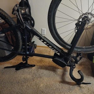 2020 Giant Though road gx Blue and Black