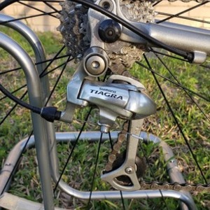 2015 Diamondback Podium 2 Silver, gray or bare metal