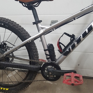2020 Vitus Nucleus 24 Silver, gray or bare metal