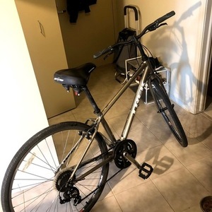 2015 Trek 7.0 FX Silver, gray or bare metal