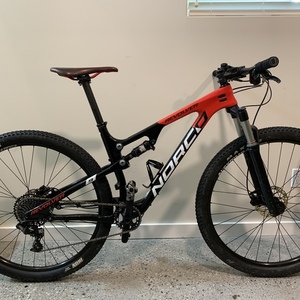 2017 Norco Bikes Revolver 9.3 FS Black, Red, and White