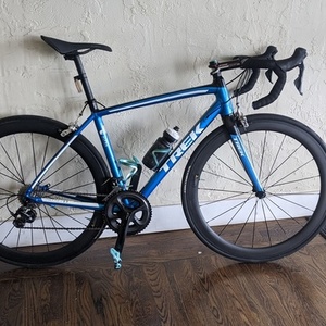 2013 Trek Madone 2.3 H2 (Compact) Blue