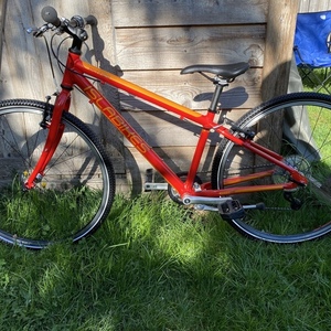 2018 Islabikes Beinn 26 Red and Orange