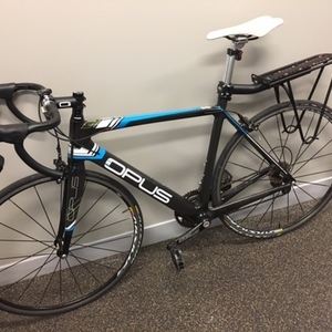 2014 Opus alegria 3.0 Black, Blue, and White