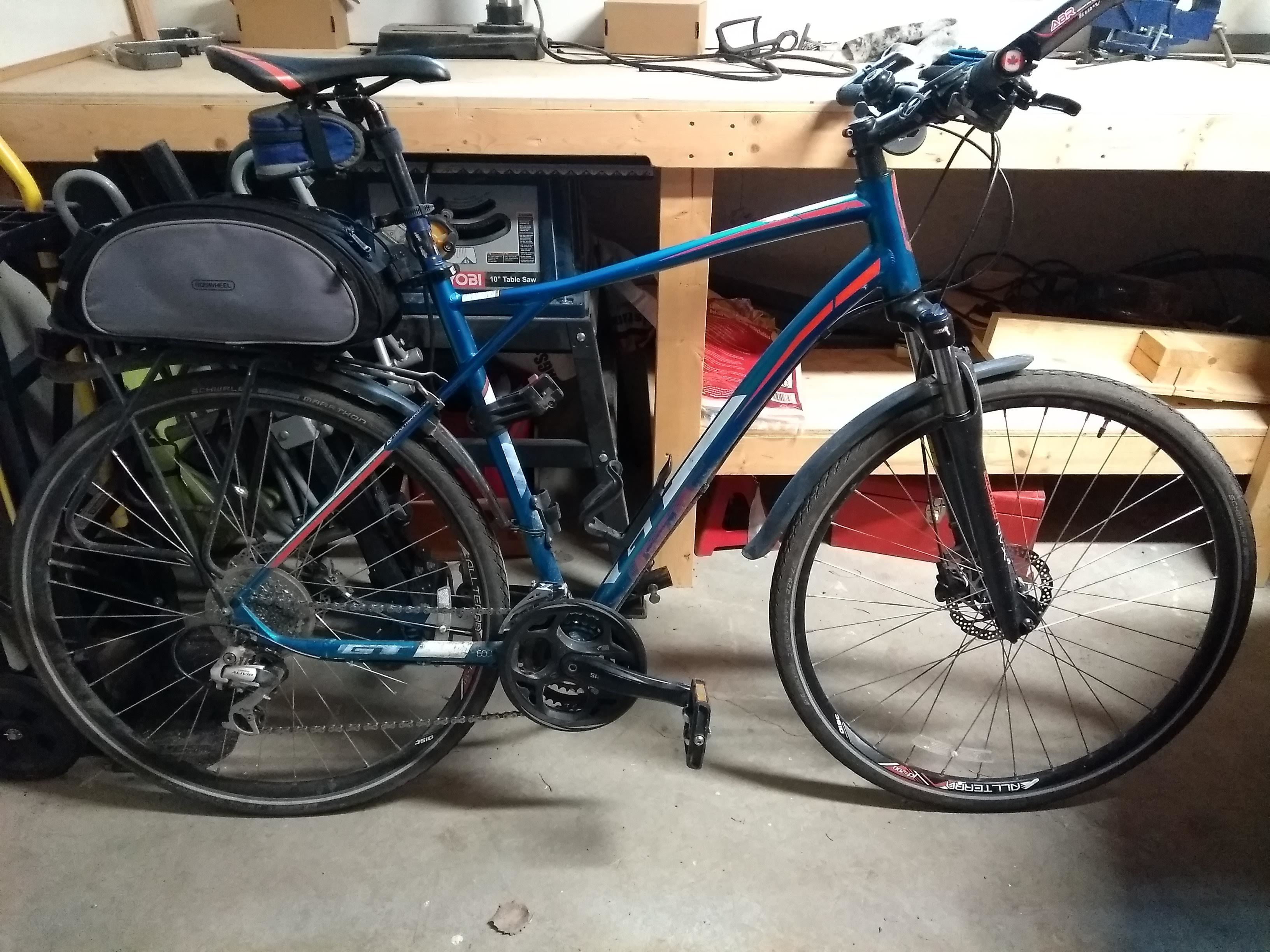 2017 GT Bicycles Transeo 3.0