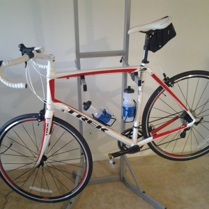 2013 Trek Domane 2.3 White and Red