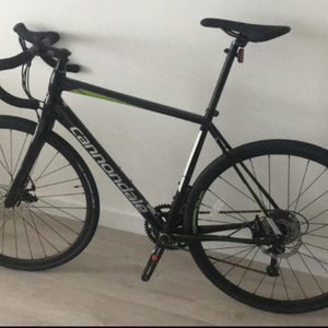 2019 Cannondale Bike: Cannondale Synapse Disc Sora 20... Black and Green