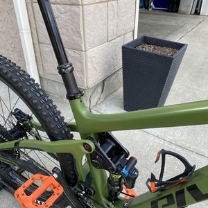 2020 Pivot Switchblade Green