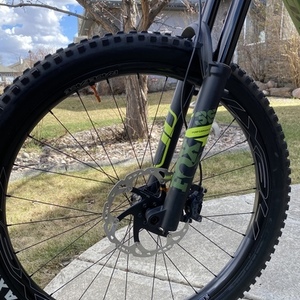 2020 Pivot Switchblade Green