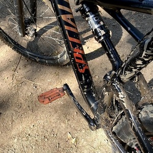 2016 Specialized Camber Black