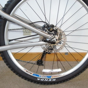 Giant Trance X3 Silver, gray or bare metal