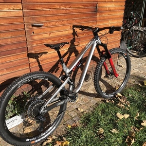 2021 Commencal Bikes Meta TR Race Silver, gray or bare metal