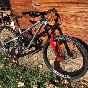 2021 Commencal Bikes Meta TR Race Silver, gray or bare metal