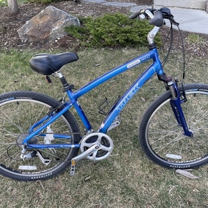Trek Navigator 3.0 Blue