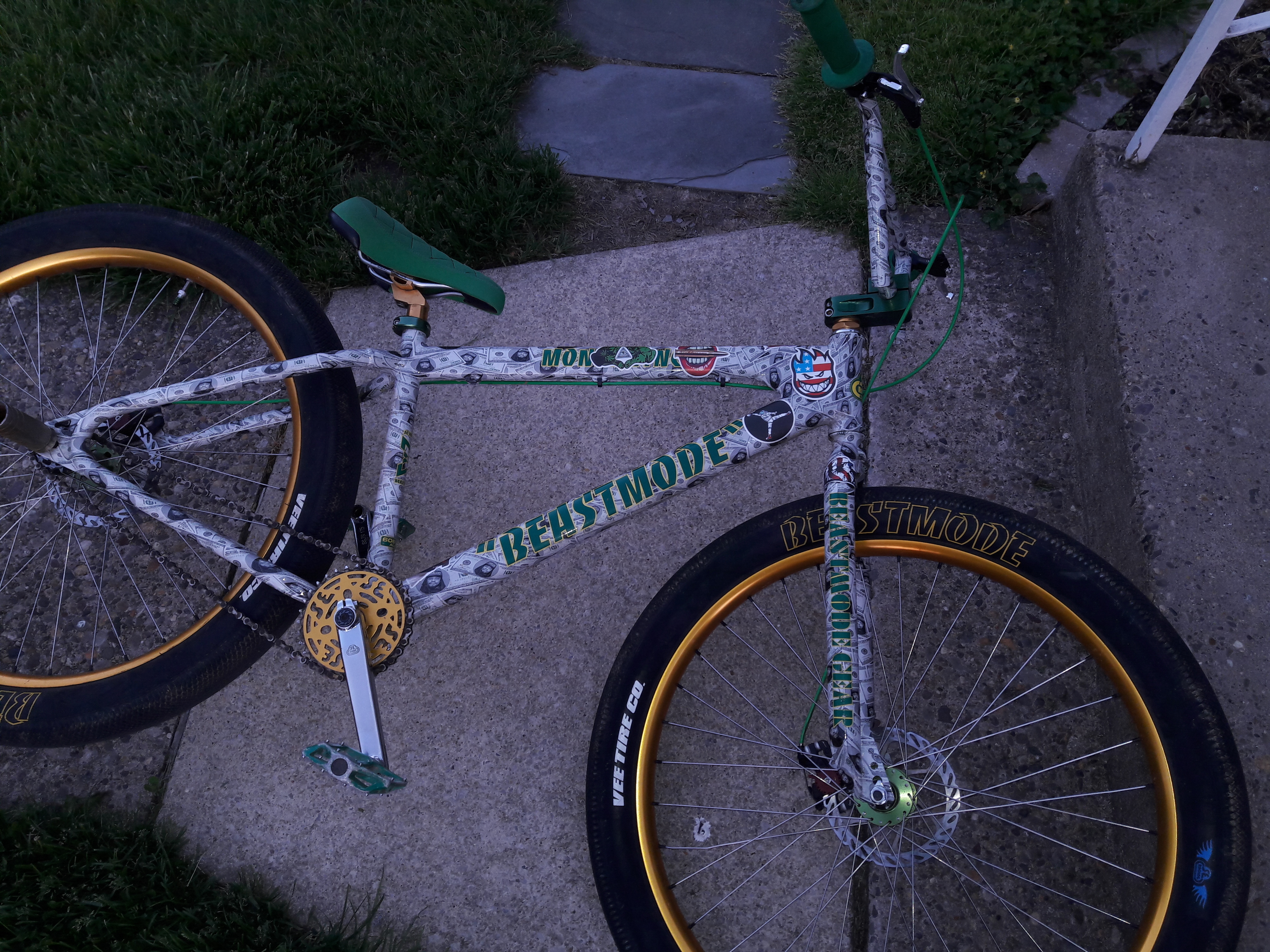 2020 SE Bikes Money lynch BEAST MODE